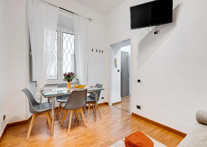Fine Line House In Trastevere, With Puccio * Рим