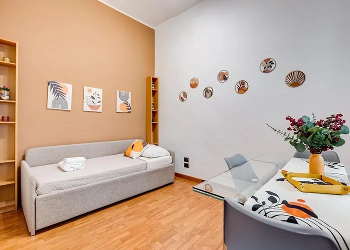Fine Line House In Trastevere, With Puccio Рим