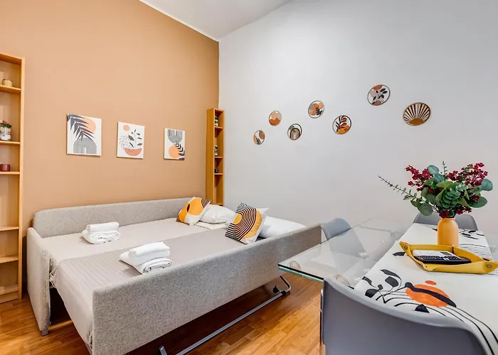 Fine Line House In Trastevere, With Puccio * Roma